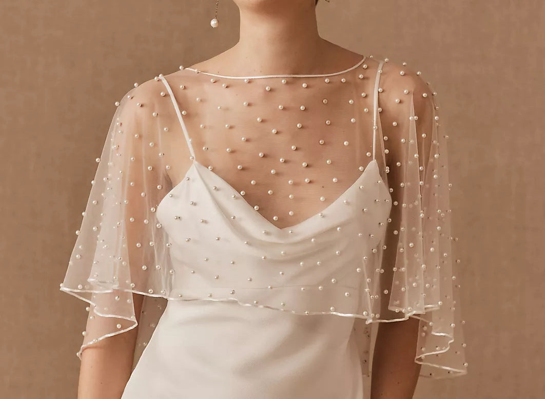 The 6 Types of Shawls Every Chilly Bride Should Know About