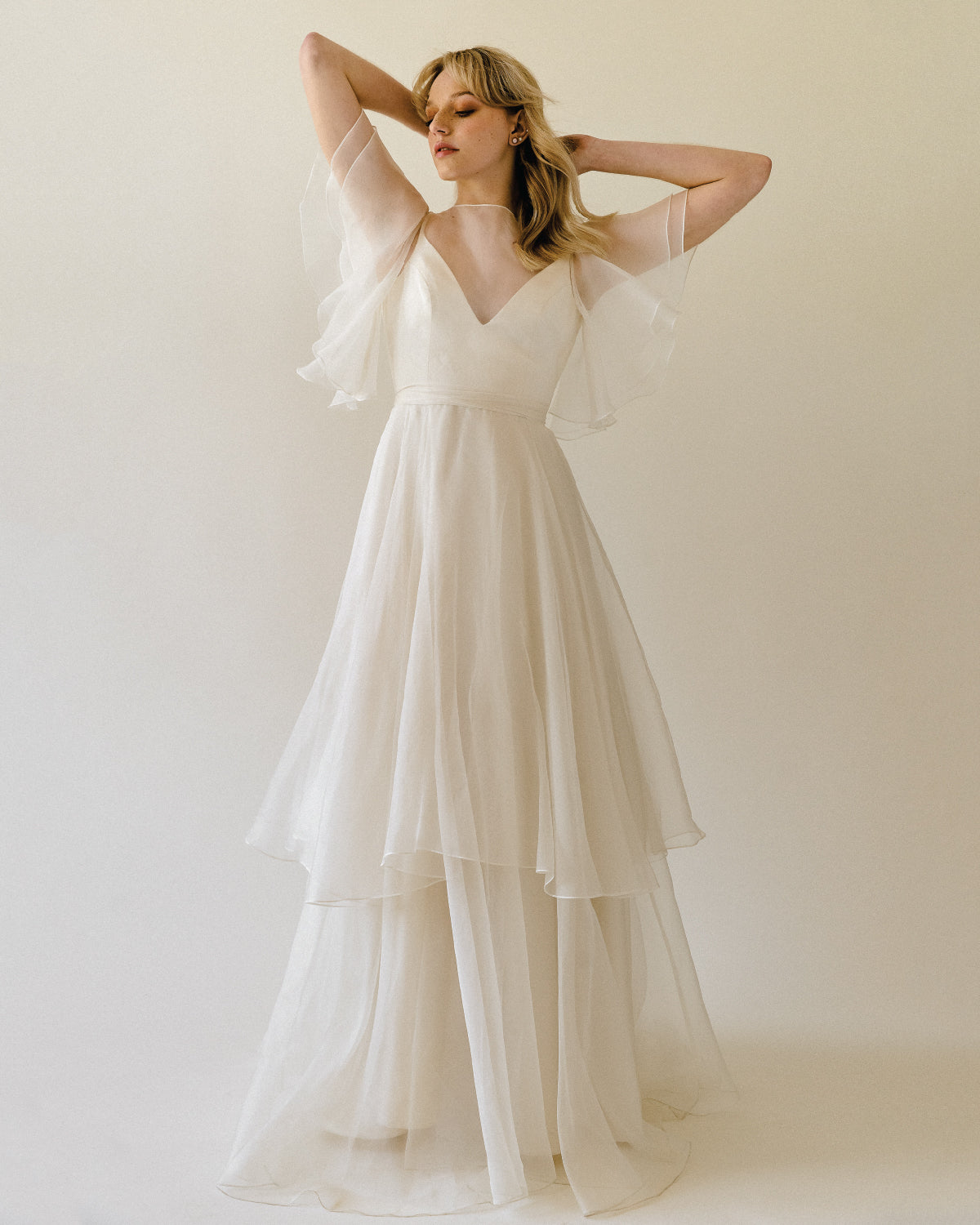 Lillie, Version 1 (Cream Silk) Truvelle Lillie, Version 1 (Cream Silk) Truvelle
