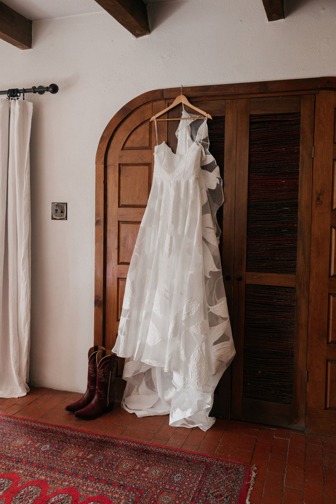 Kelly & Joe: A Warm, Intimate Wedding in Santa Fe, New Mexico
