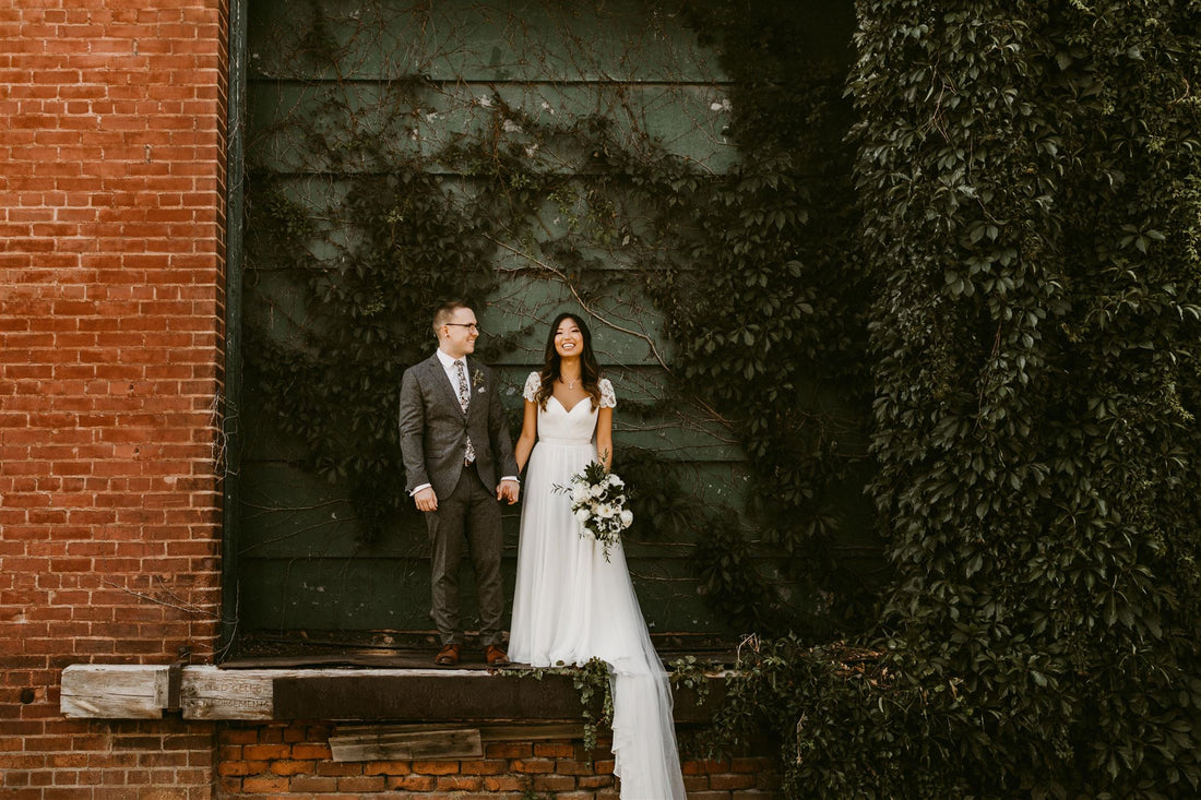 Rustic chic wedding in Toronto Distillery District