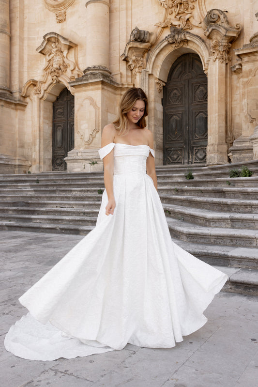 Dress Spotlight: Adelina