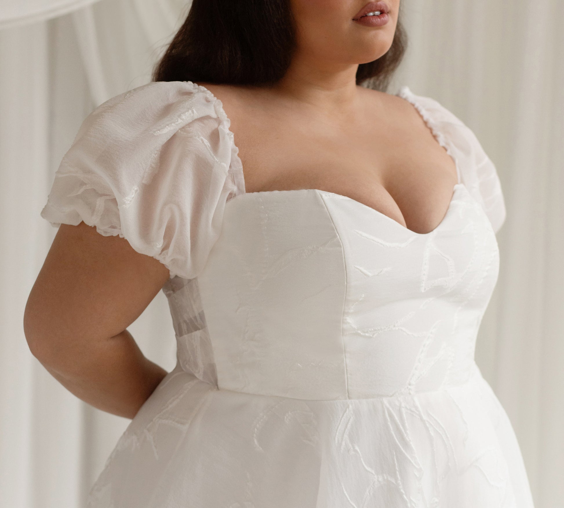 Desiree (Puff Sleeve)