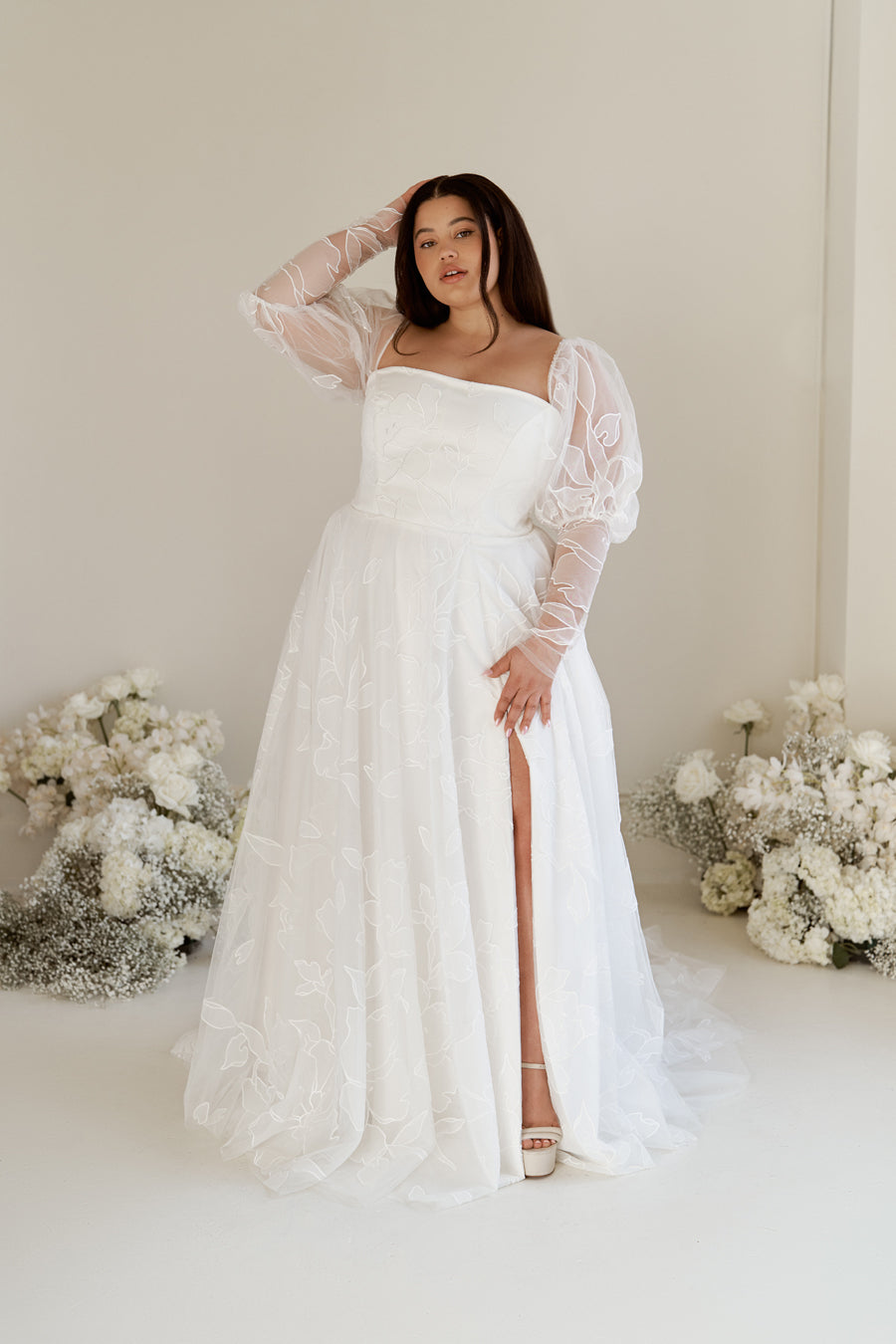 Simone (Sleeve)